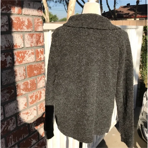 gray cardigan - Picture 2 of 4